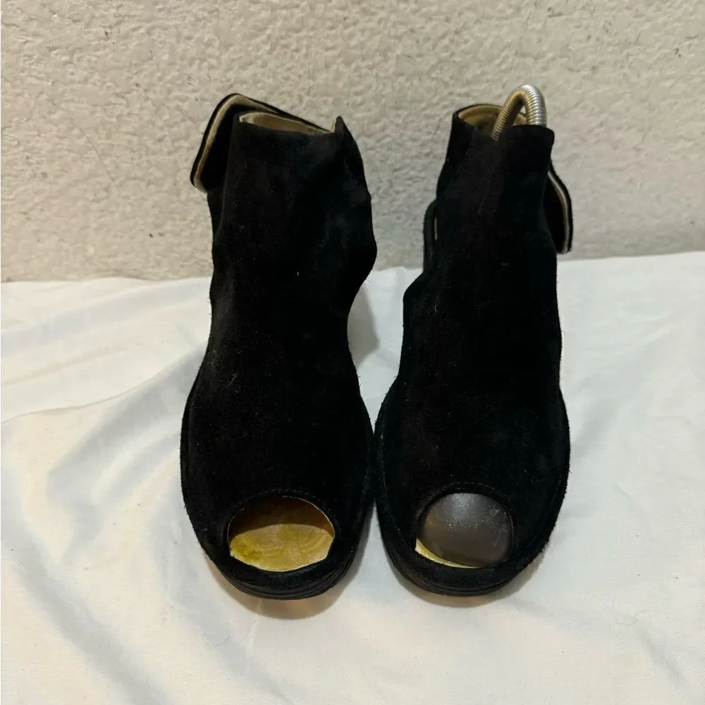 Fly London Yala Perf Suede Open Toe Wedge Sandals 39